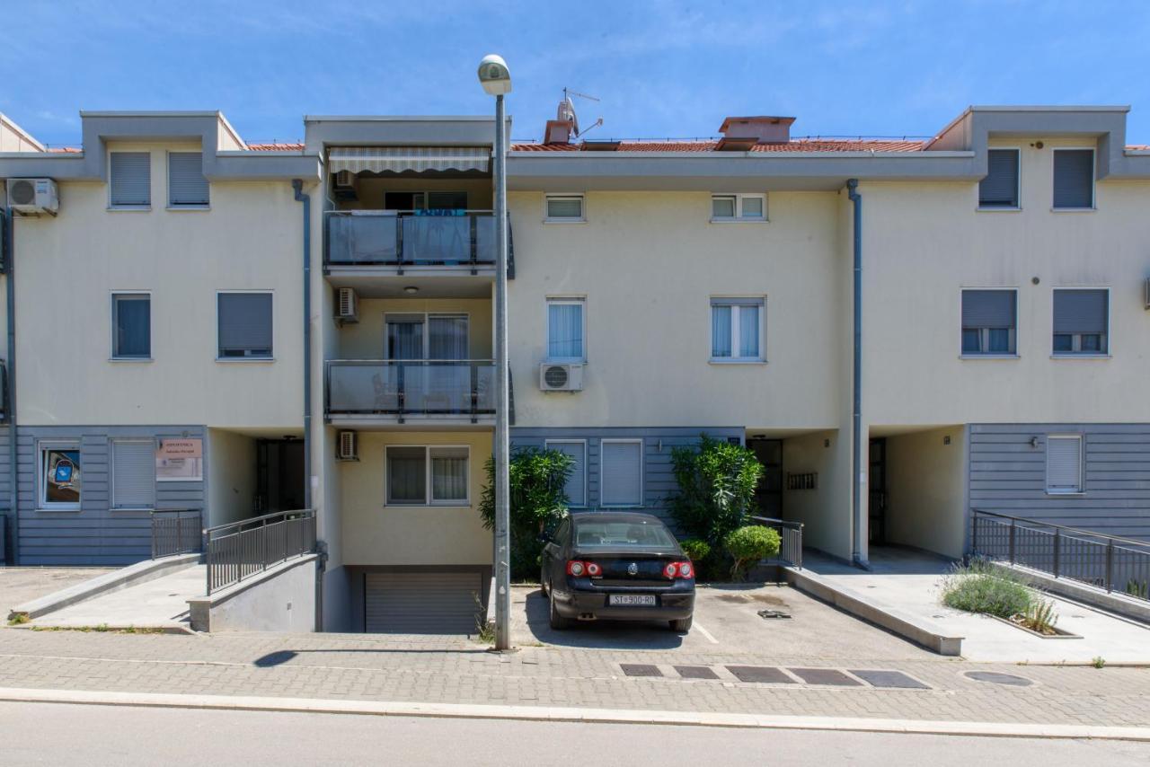 Stiva - New With Free Parking, 150m From The Apartment